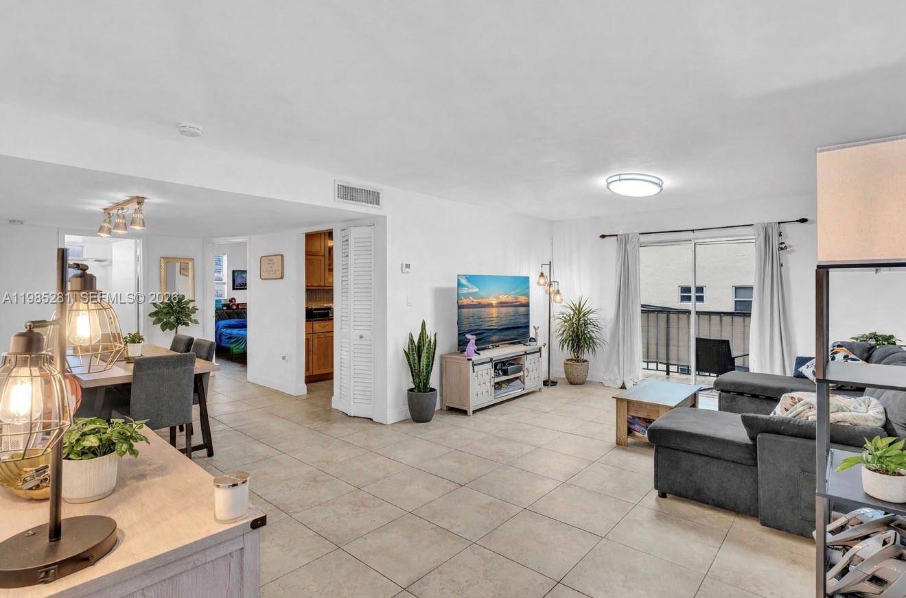 1236 Alton RdMiami Beach - ALTON STAR CONDO condo unit 304 - picture
