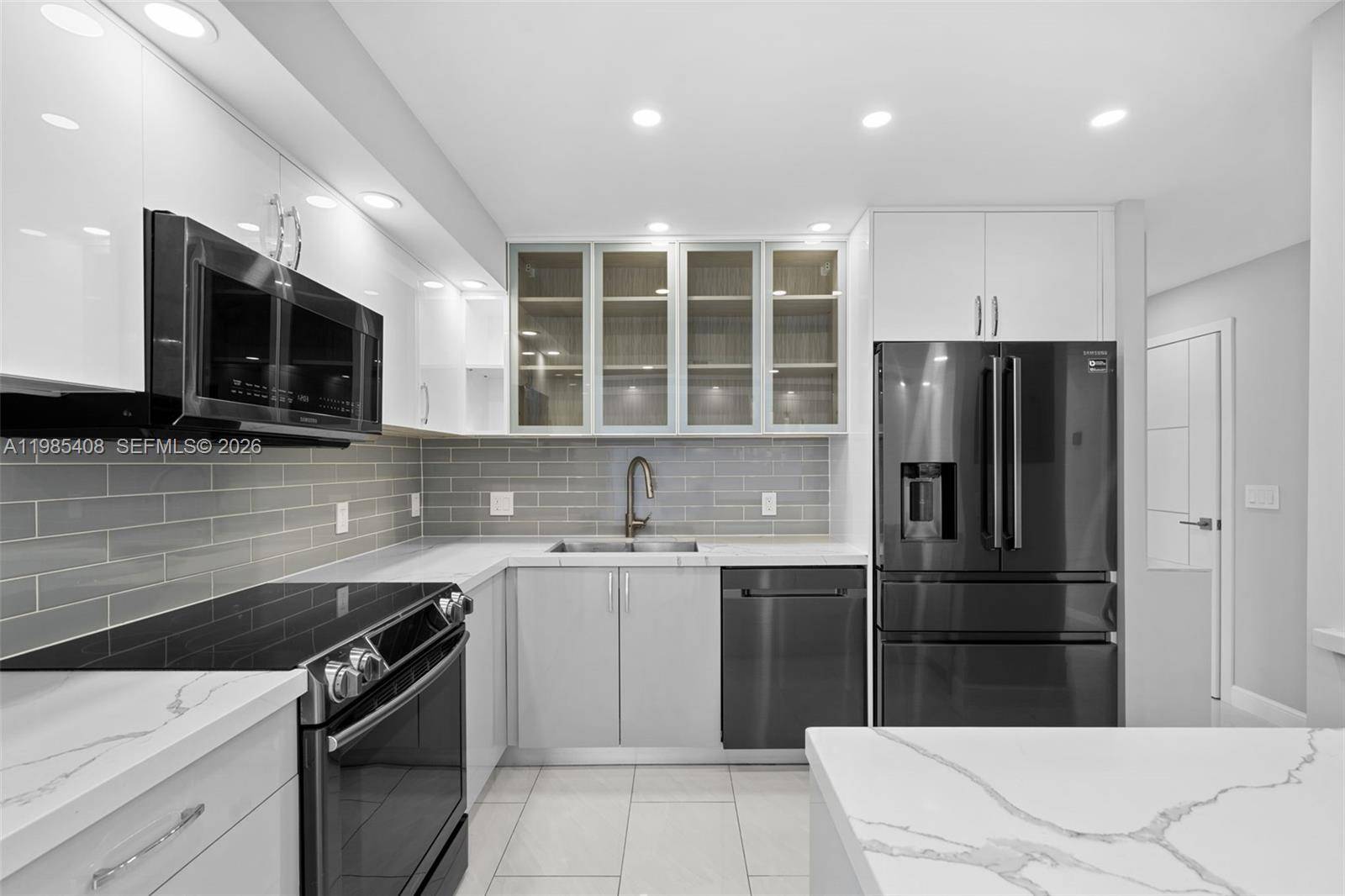 701 Three Islands BlvdHallandale Beach - Condo 5+ Stories,Condo condo unit 411 - picture