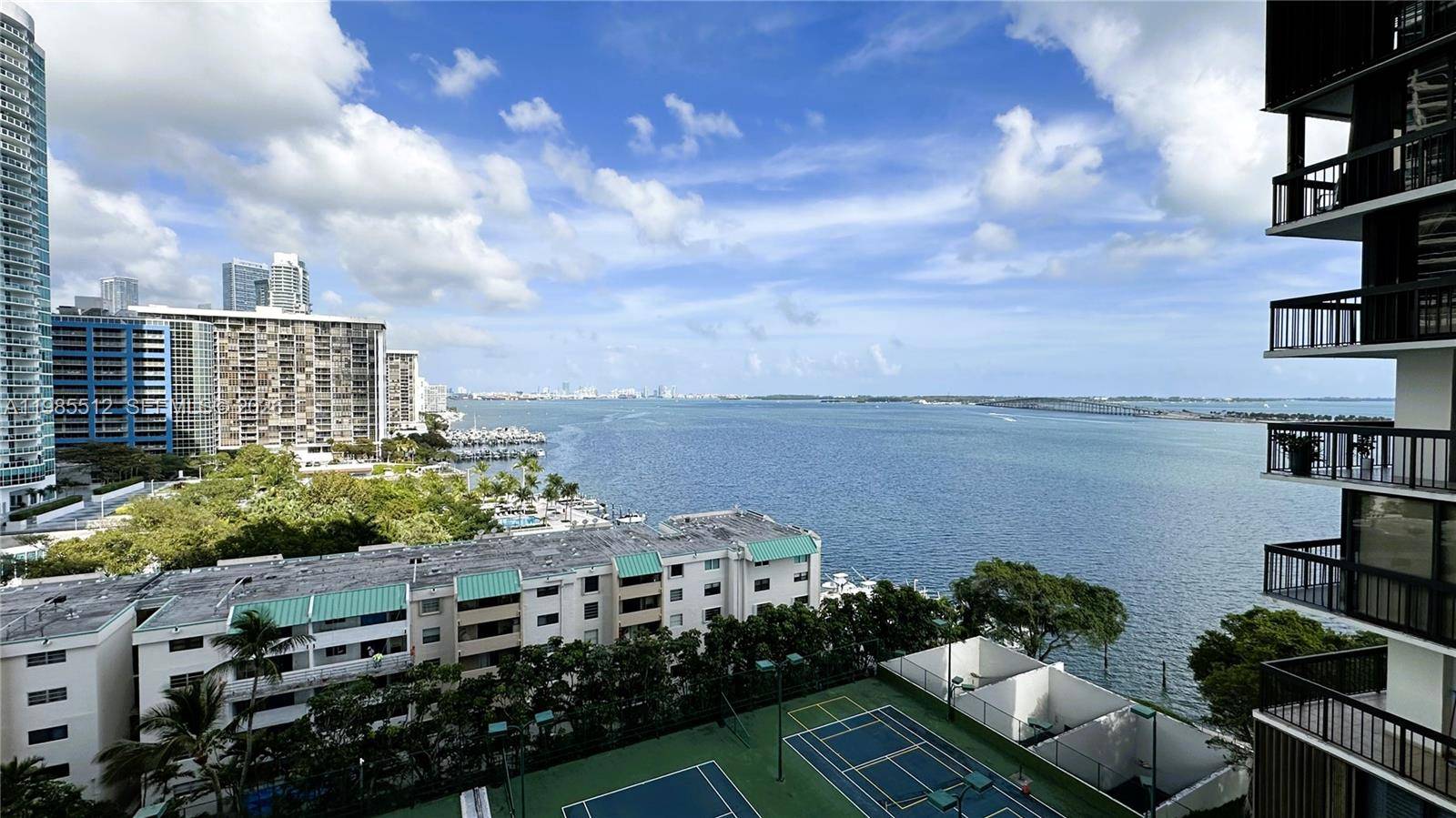 2333 Brickell AveMiami - BRICKELL BAY CLUB CONDO condo unit 1009 - picture