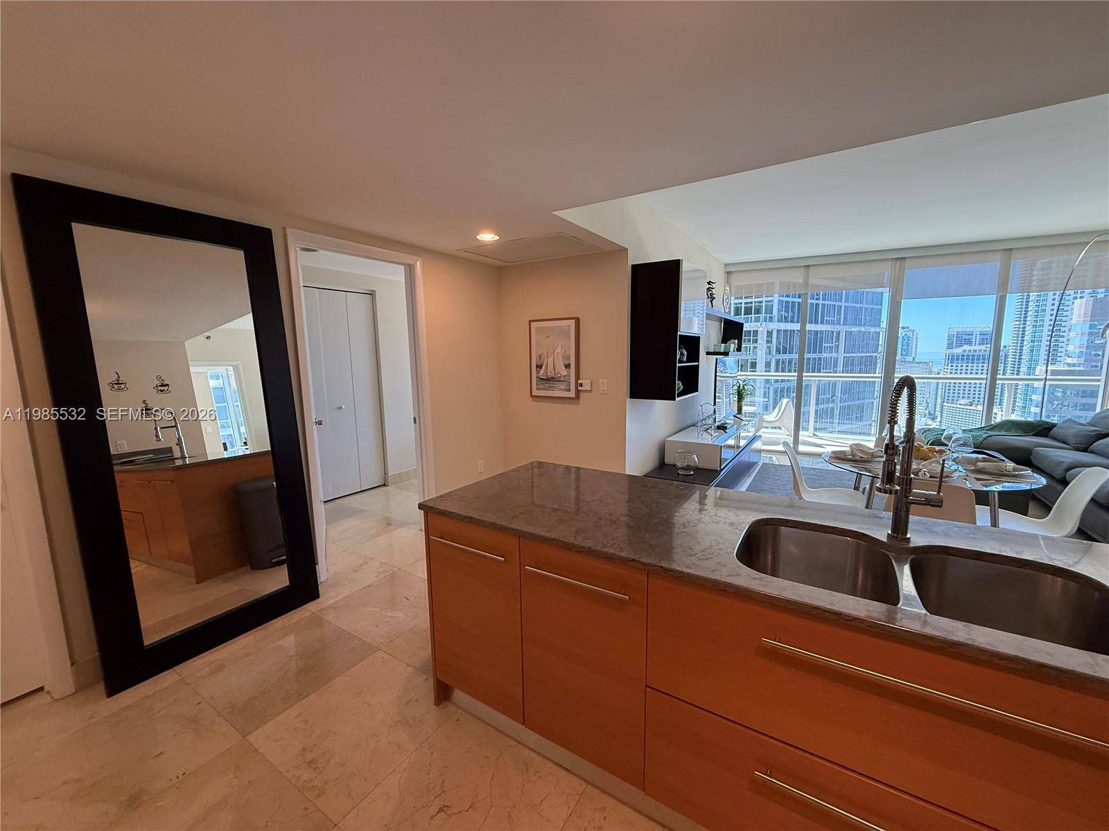 475 Brickell AveMiami - Condo/Co-Op/Annual,Condo condo unit 3913 - picture
