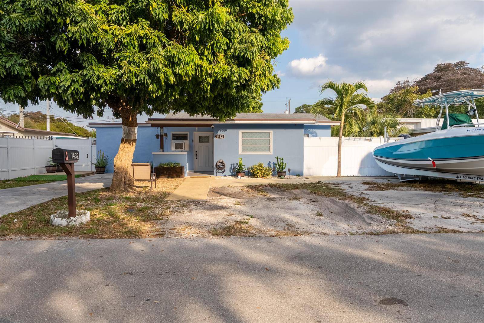 1432 SW 26thFort Lauderdale - picture
