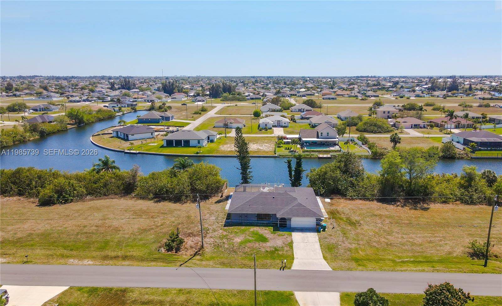 2908 NW 9TH TERCape Coral - picture