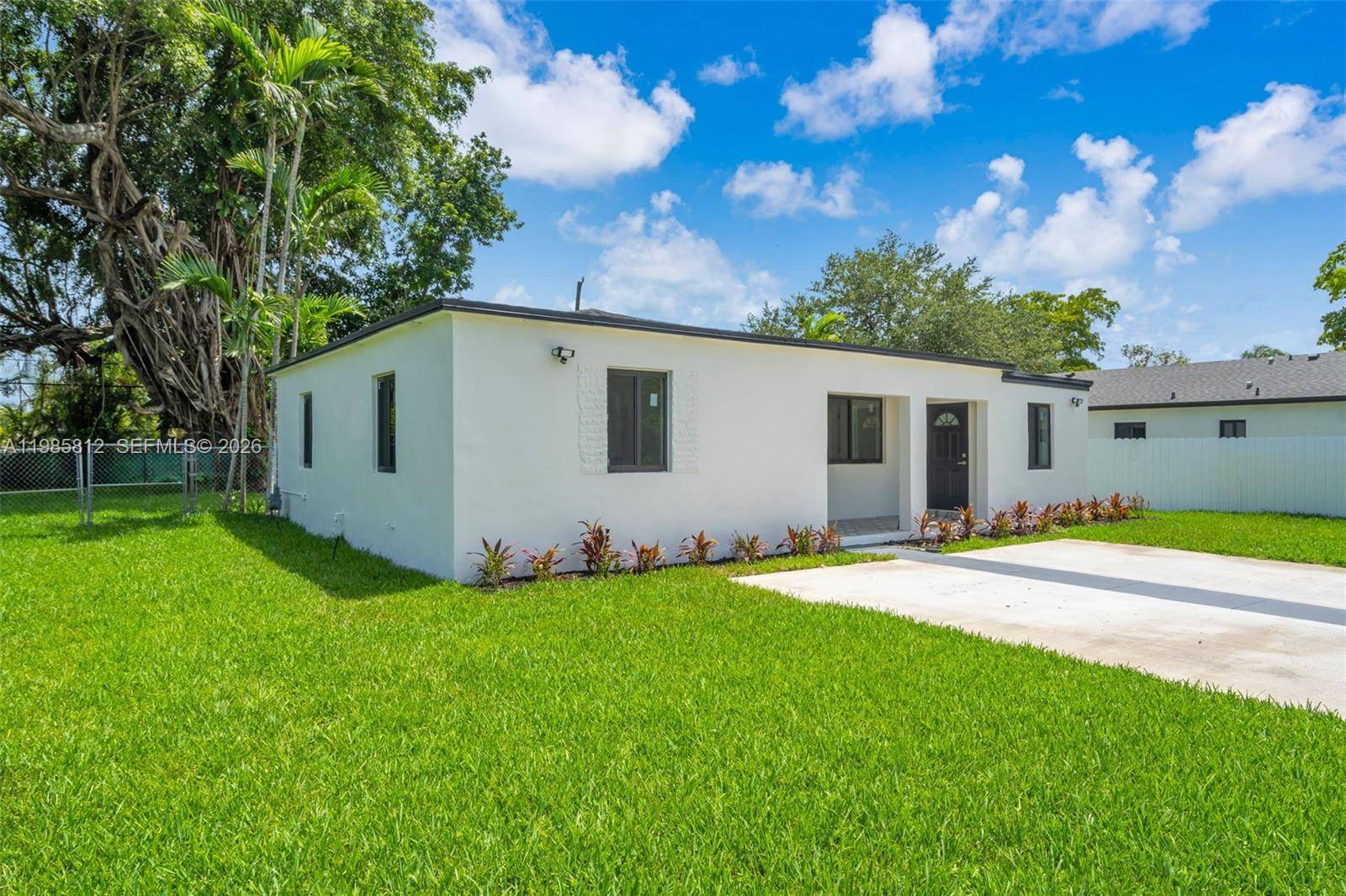1010 NE 140th StNorth Miami - picture