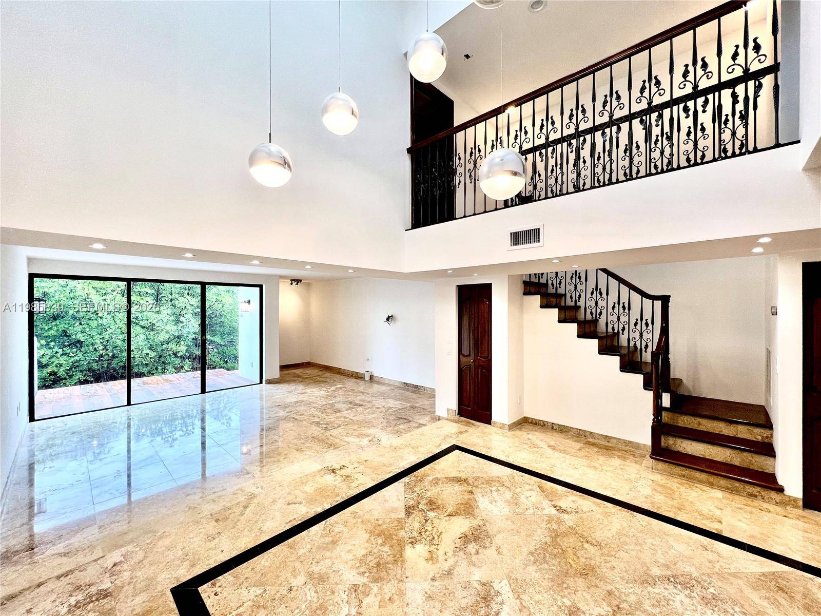 245 Poinciana Island DrSunny Isles Beach - POINCIANA IS YT & RCQ CLU condo unit 505 - picture