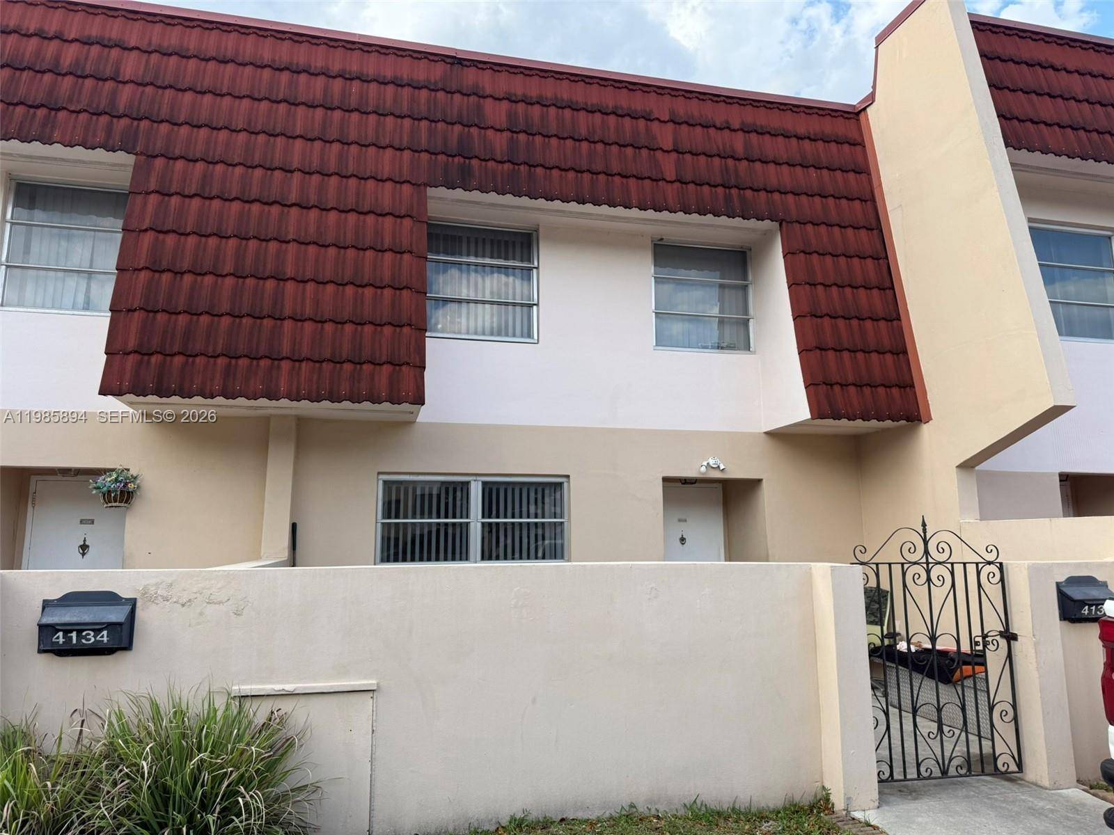 4136 Inverrary DrLauderhill - Townhouse condo unit 15C - picture