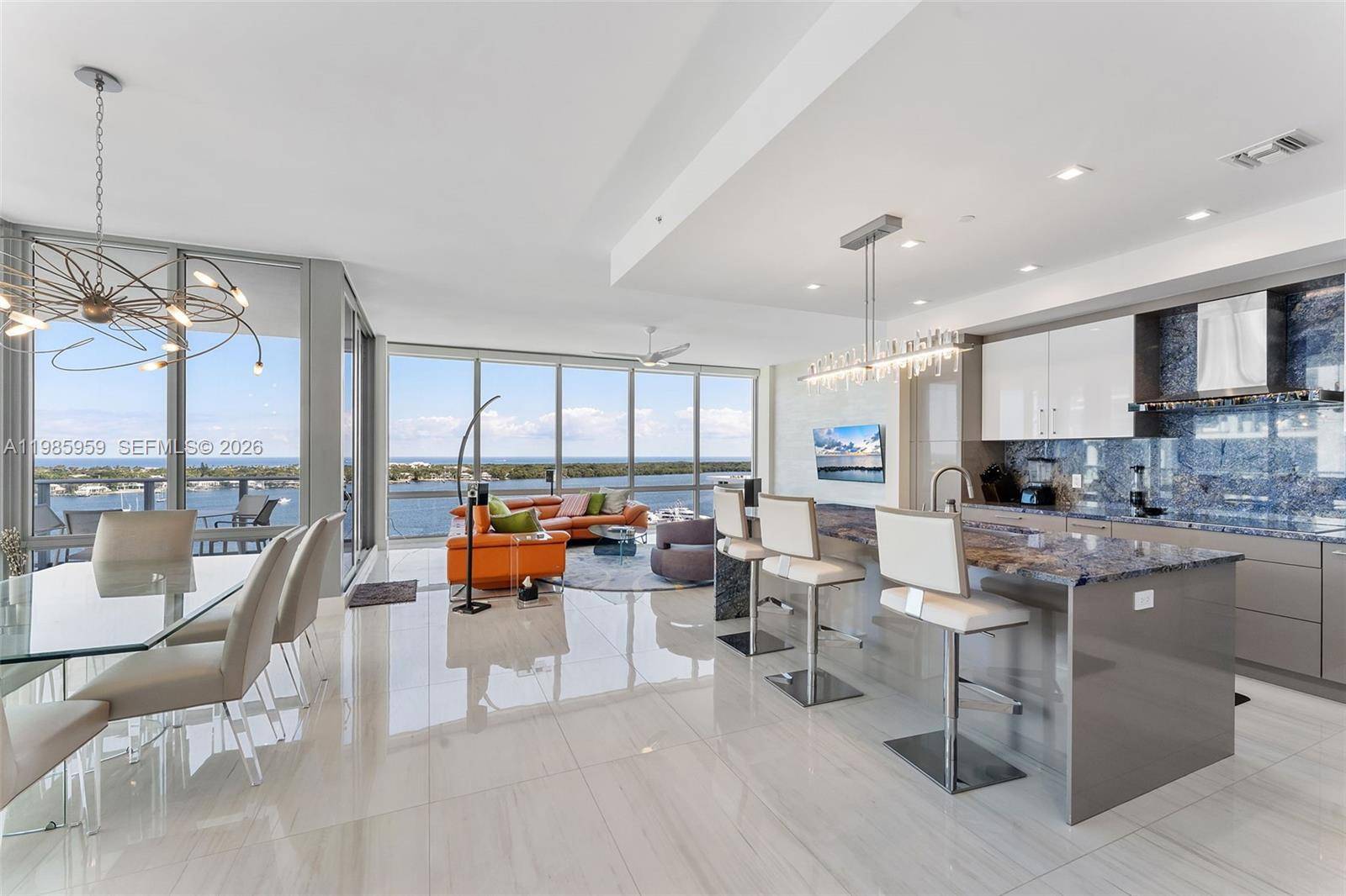 3 Water Club WayNorth Palm Beach - WATER CLUB 3 NORTH PALM B,WATER CLUB 3 NORTH condo unit 1401 - picture