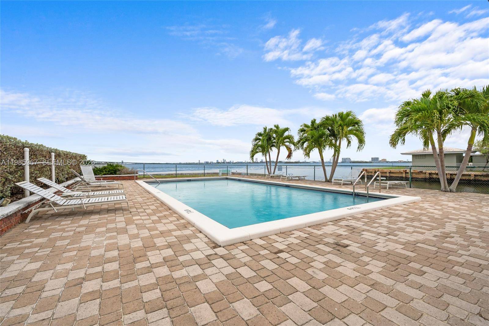 1700 NE 105th StMiami Shores - Condo 5+ Stories,Condo condo unit 505 - picture