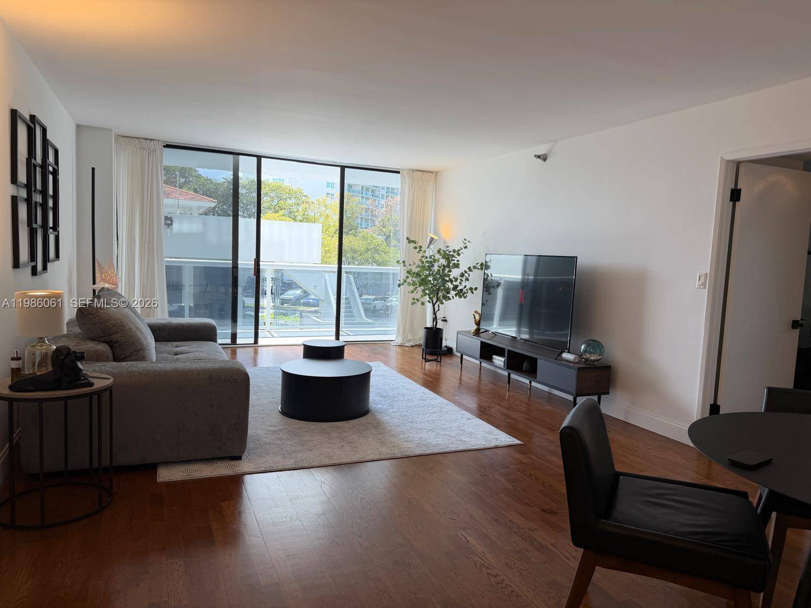 20505 E Country Club DrAventura - Condo/Co-Op/Annual,Condo condo unit 236 - picture