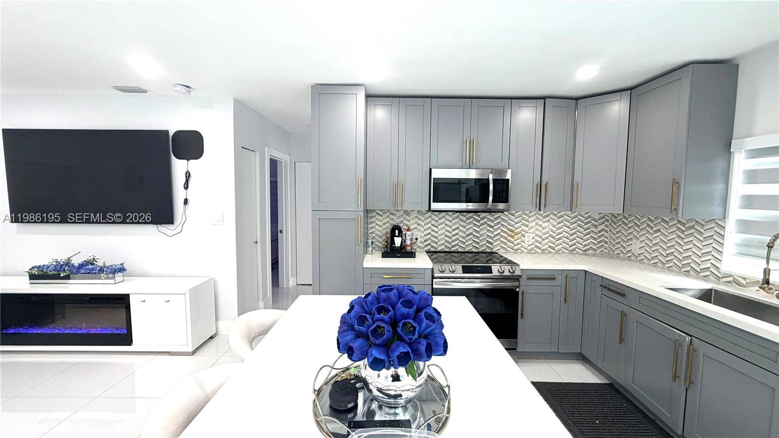 14401 Boggs DrMiami - picture