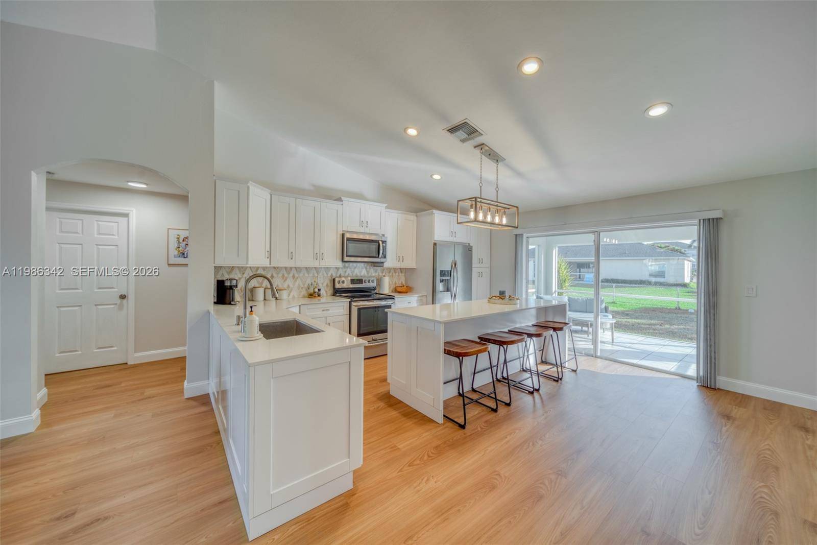 2847 SW 26th PlCape Coral - picture