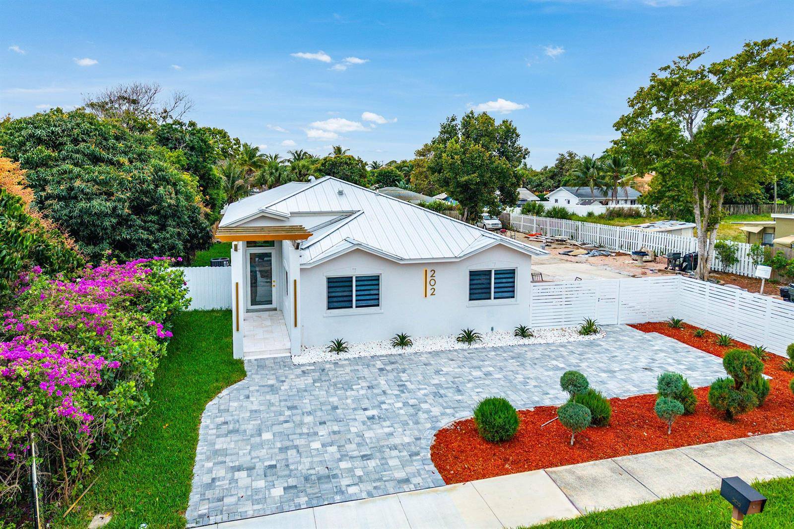 202 SE 4thDelray Beach - picture