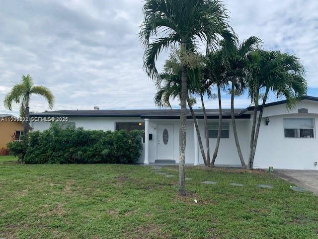 4930 NW 13th StLauderhill - picture