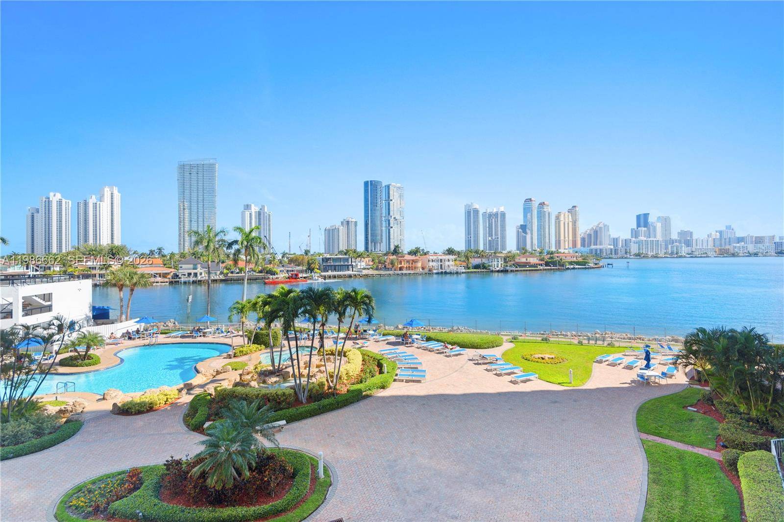 19101 NE 36th CtAventura - Condo/Co-Op/Annual,Condo condo unit 409 - picture