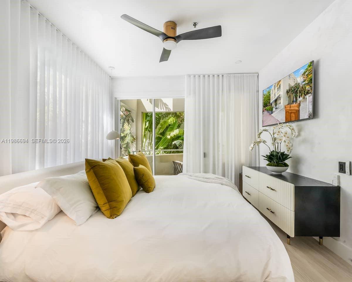 100 Collins AveMiami Beach - Condo/Co-Op/Seasonal,Condo condo unit 202 - picture