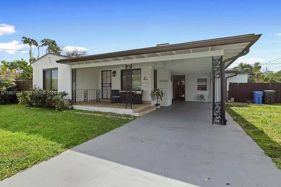 1608 NE 34th StOakland Park - picture