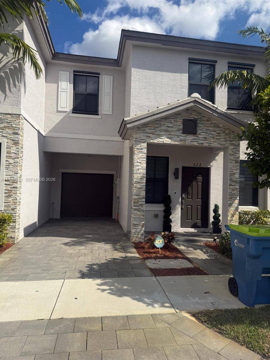 522 SW 19th WayFort Lauderdale - Apartments-Annual,Townhouse condo unit 522 - picture