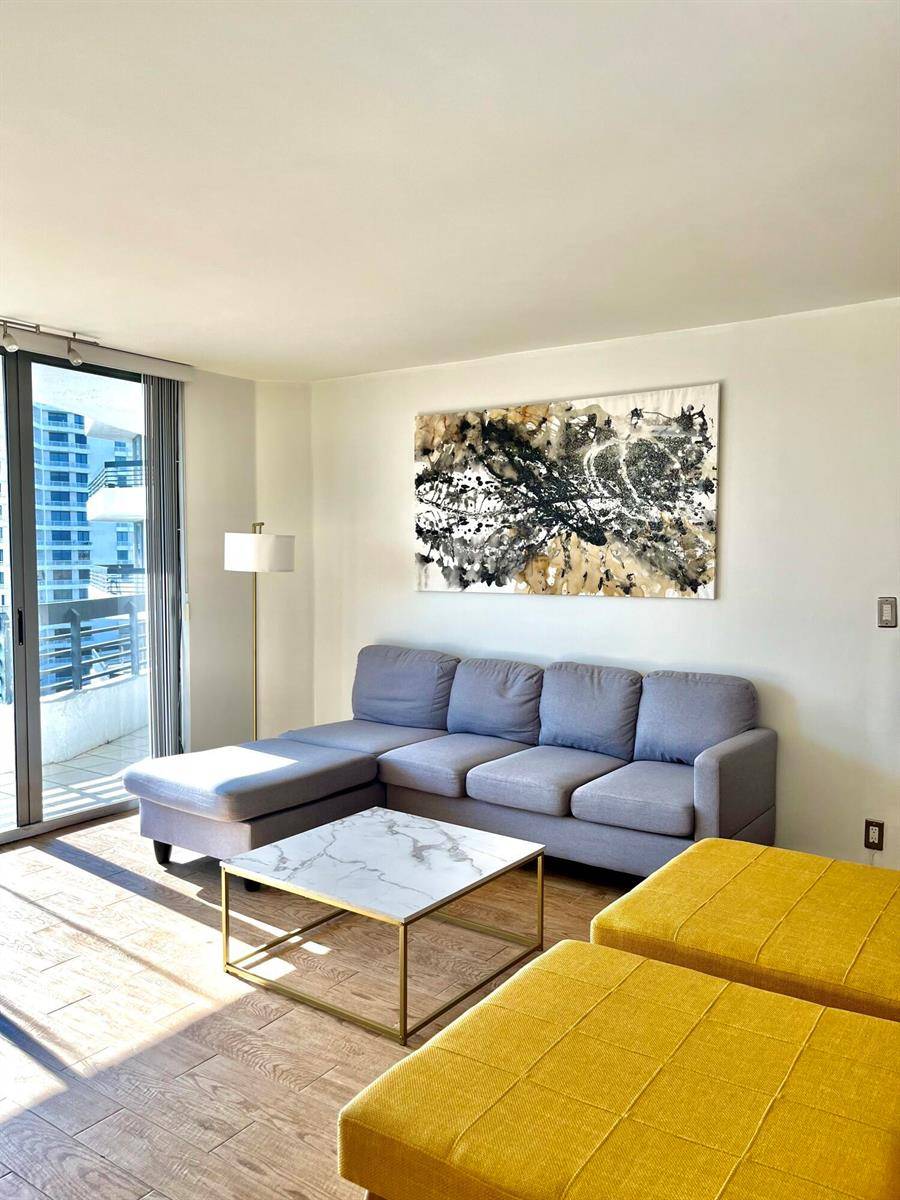 3400 NE 192ndAventura - MYSTIC POINTE TOWER 600 CO,Mystic Pointe Tower condo unit 1102 - picture