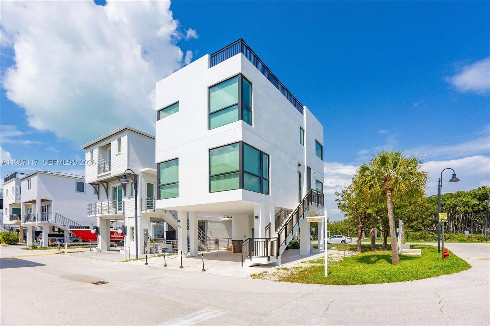 94825 Overseas Hwy 209Key Largo - picture