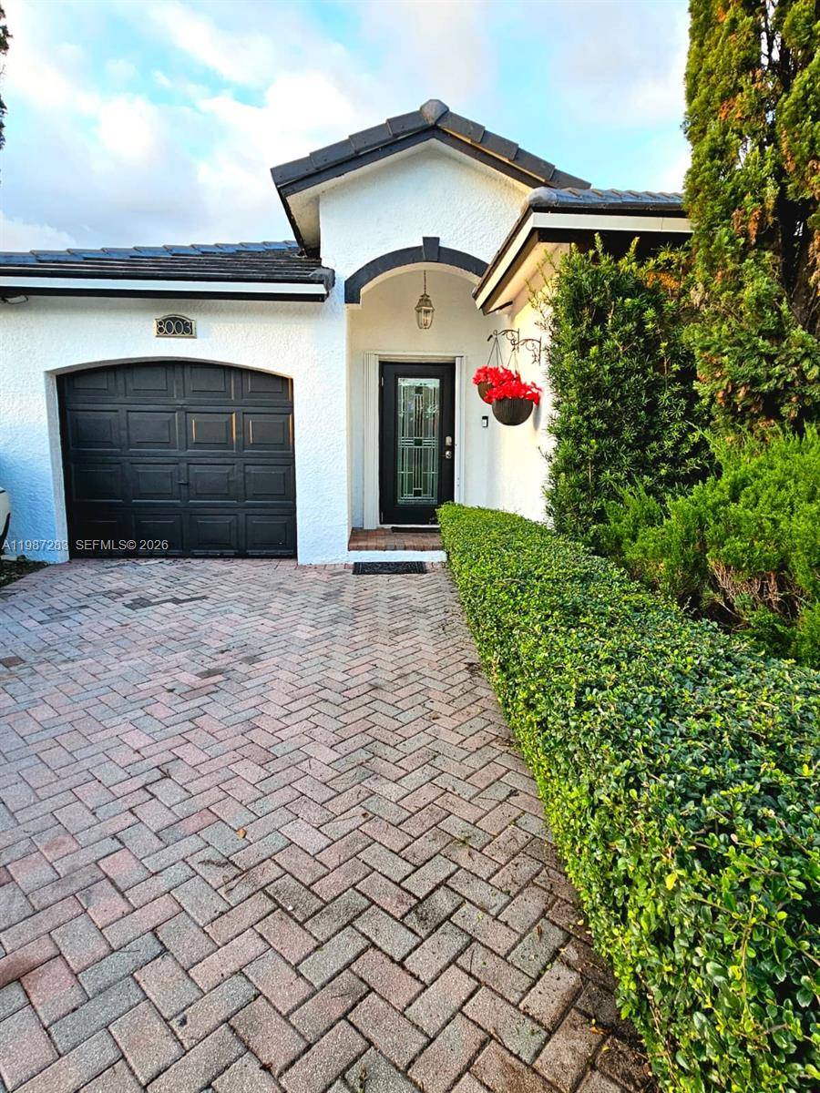 8003 SW 158th PlMiami - picture