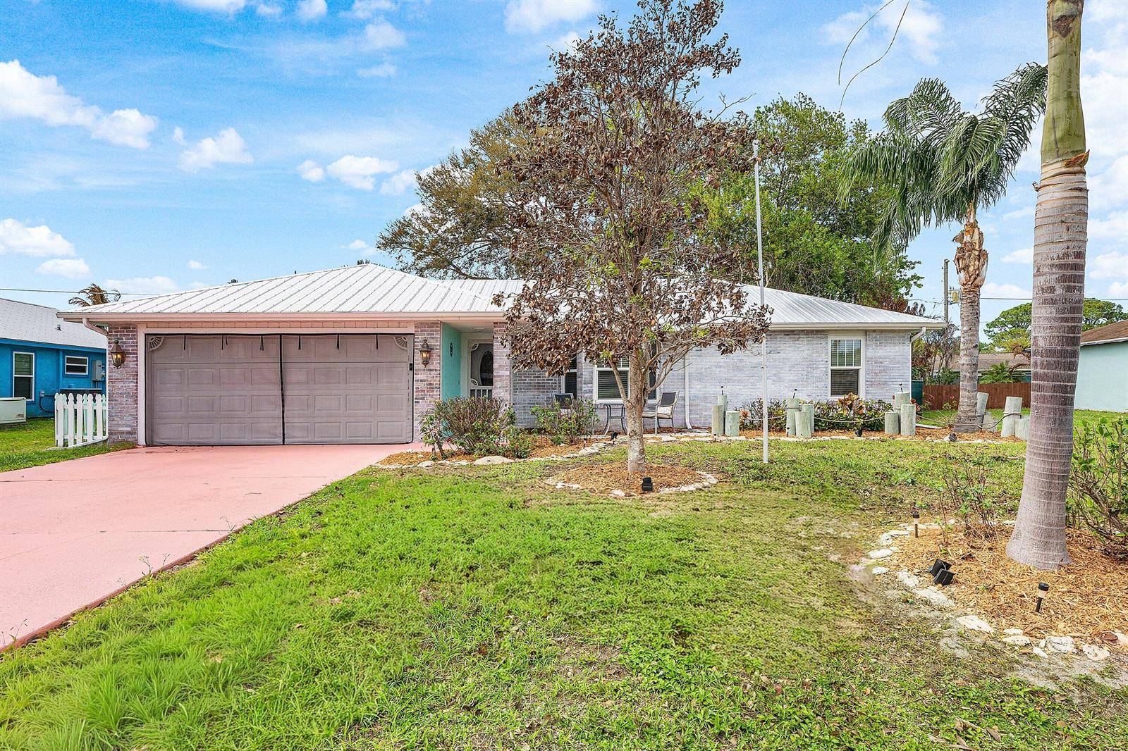 2114 SE MidtownPort St. Lucie - picture