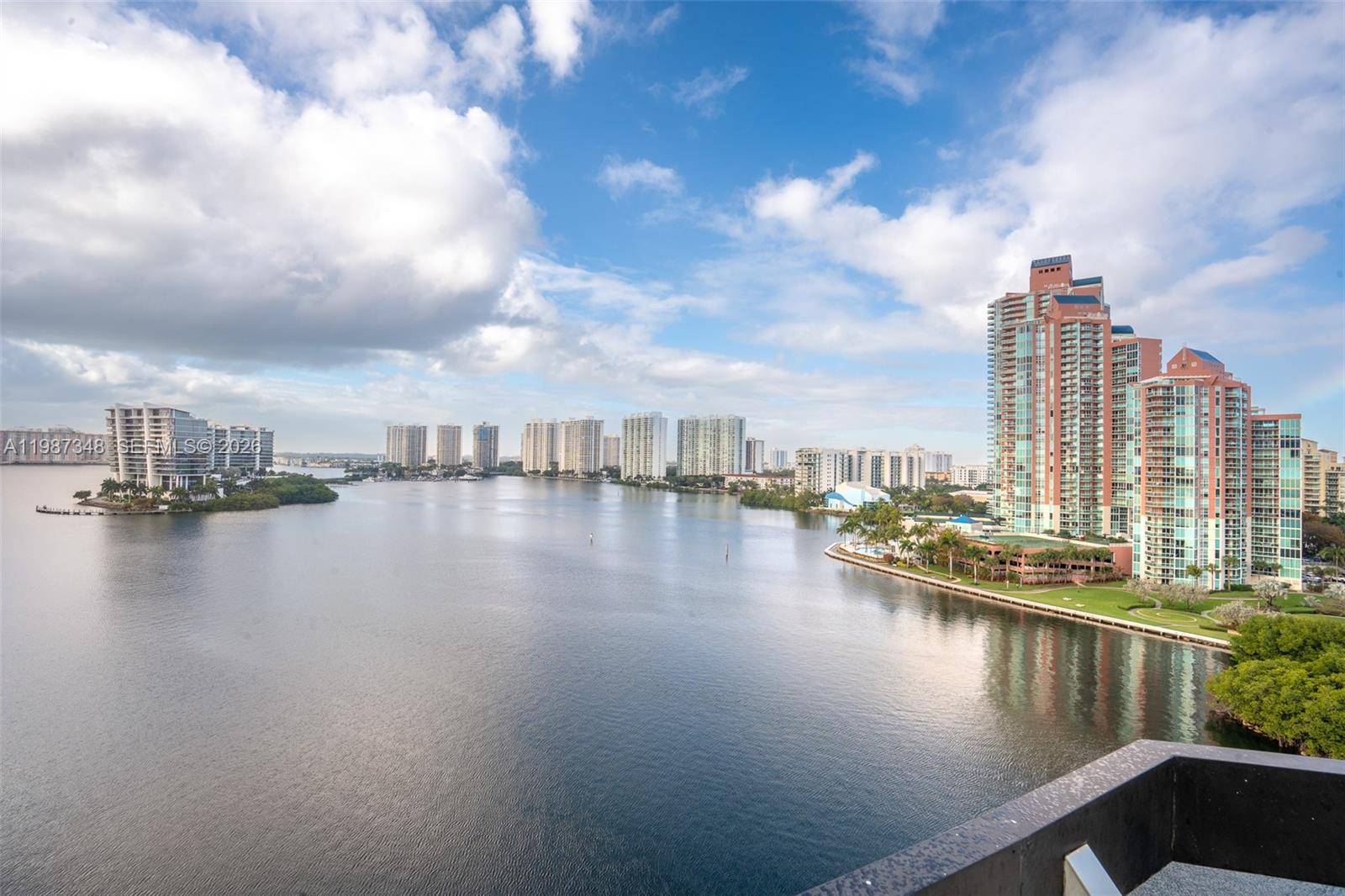 3530 Mystic Pointe DrAventura - MYSTIC POINTE TOWER 500 C condo unit 1401 - picture