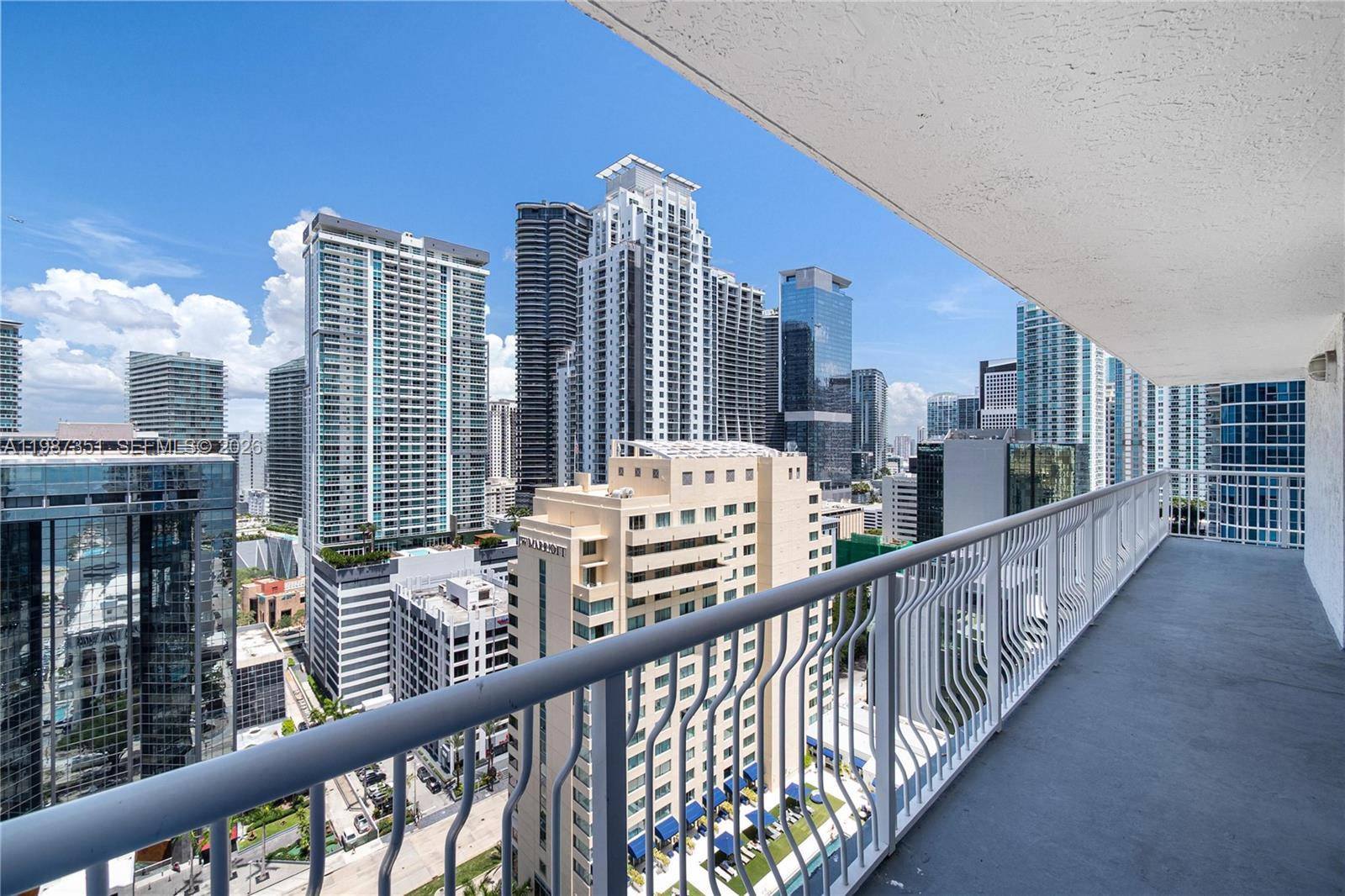 1200 Brickell Bay DrMiami - THE CLUB AT BRICKELL BAY condo unit 2824 - picture