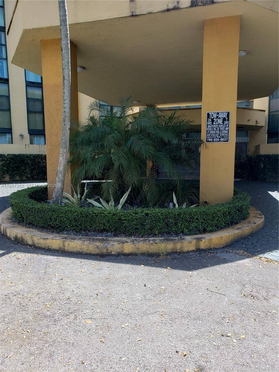 11800 SW 18th StMiami - Condo 5+ Stories,Condo condo unit 327-4 - picture