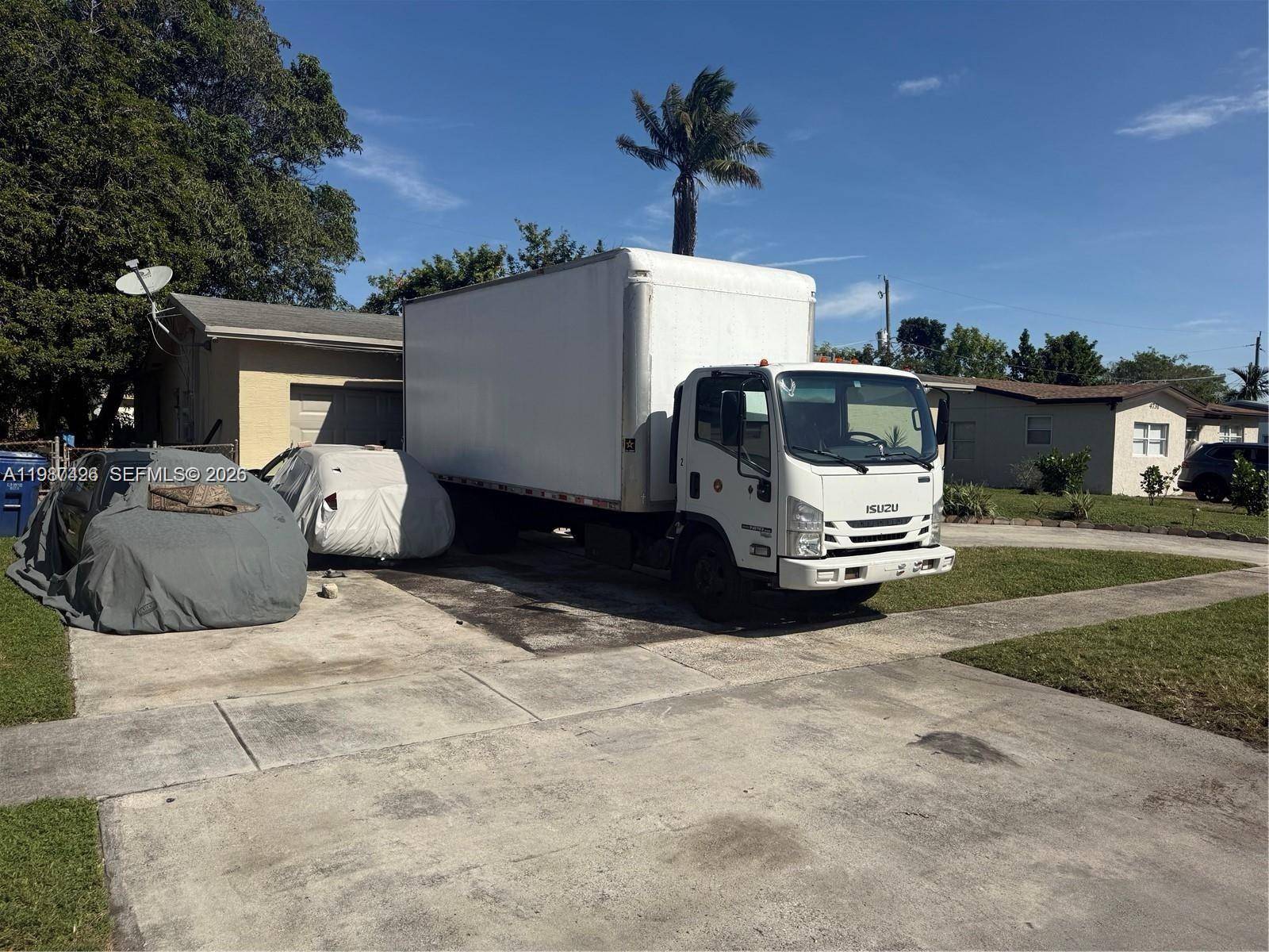 4741 NW 18th StLauderhill - picture
