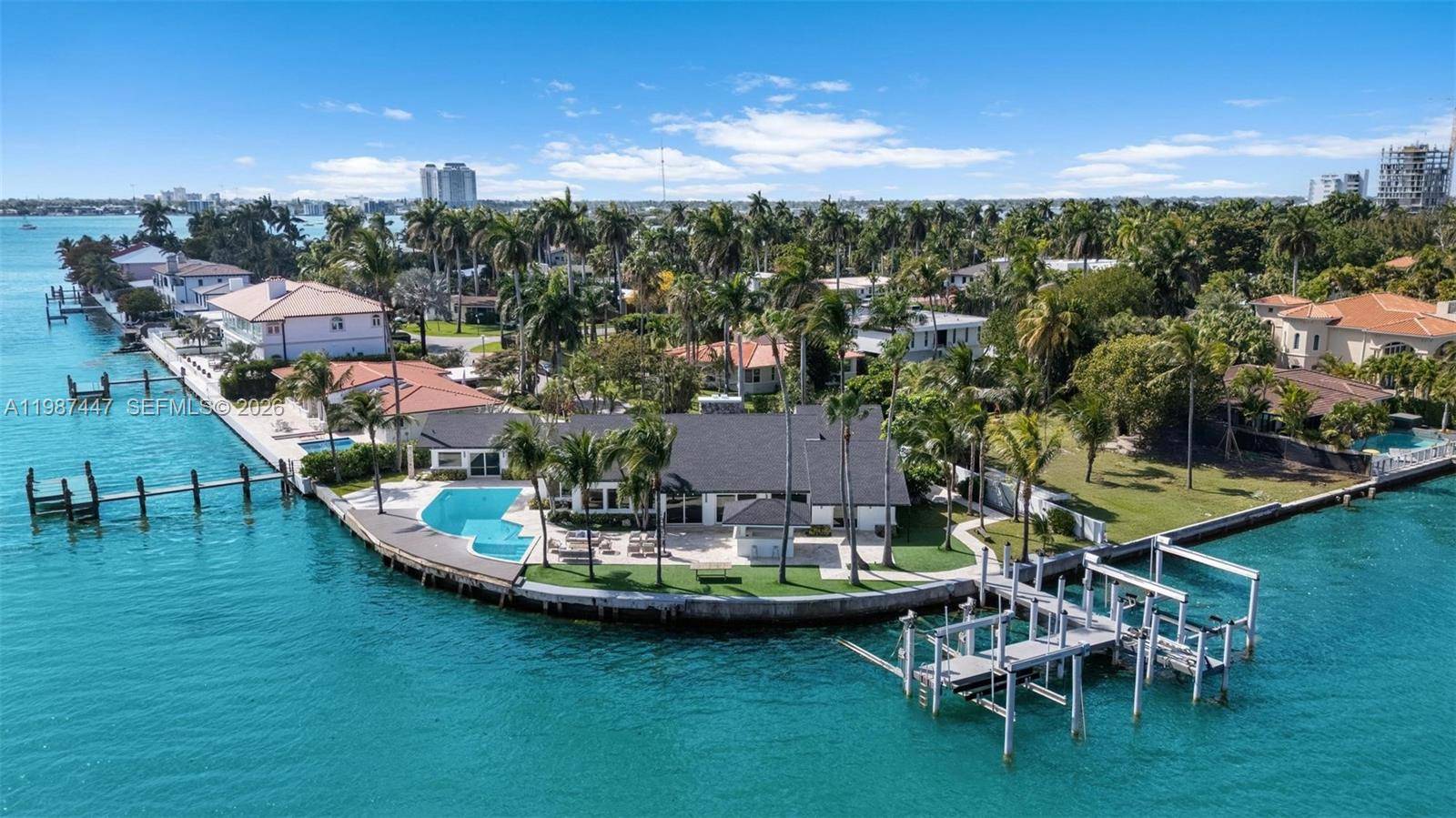 1365 Bay TerNorth Bay Village - picture
