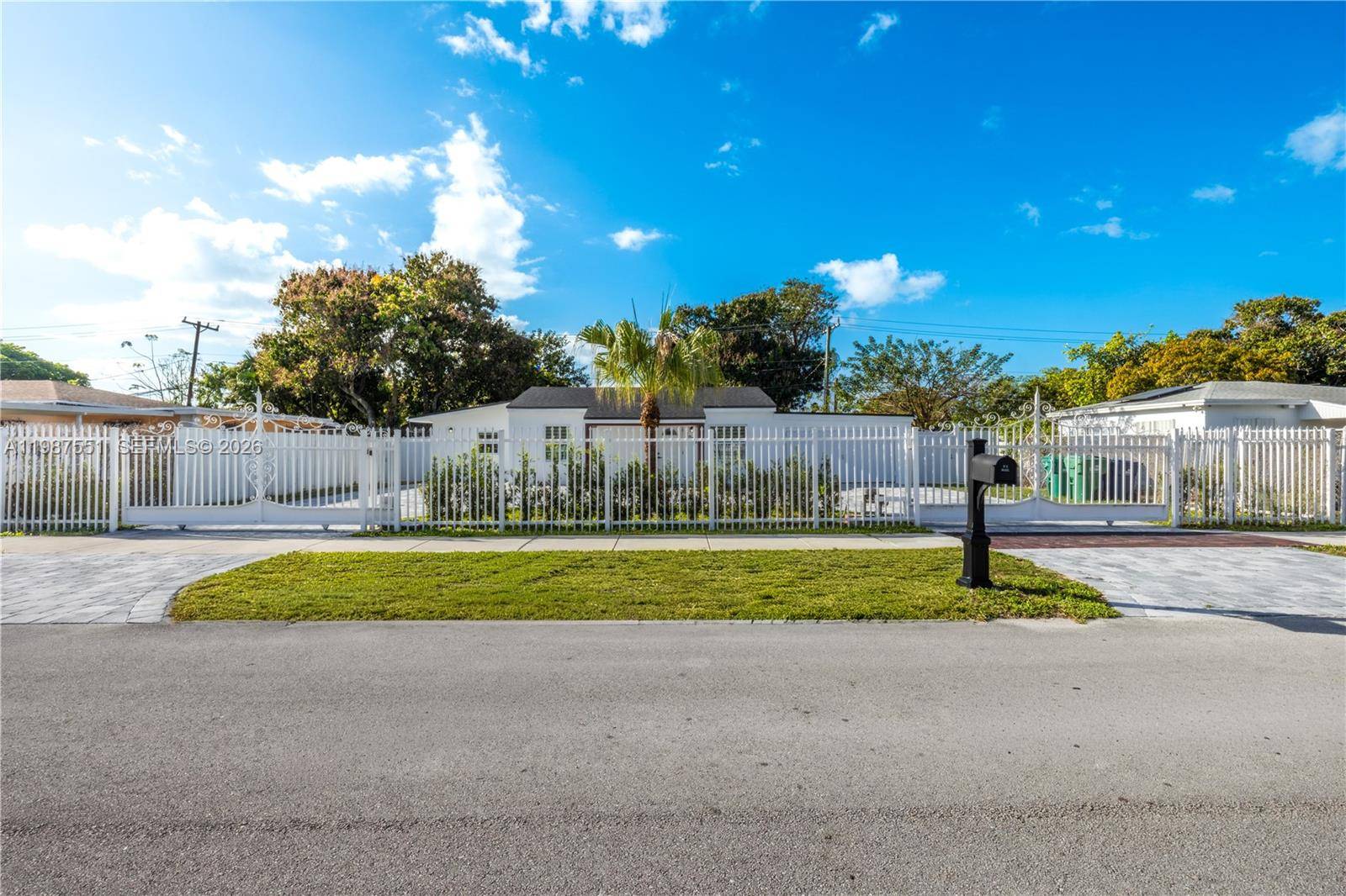 10050 SW 171st StMiami - Single Family-Annual,House condo unit 10050 - picture