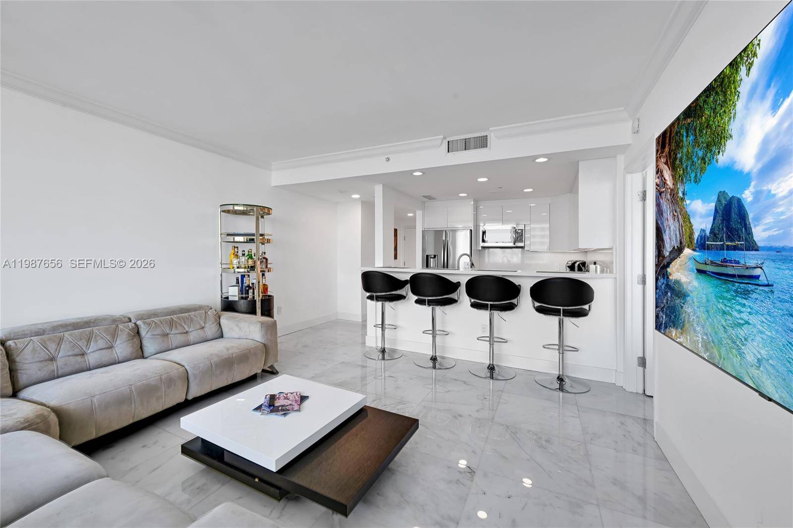 3350 SW 27th AveCoconut Grove - THE EXECUTIVE RESIDENCES condo unit 1908 - picture