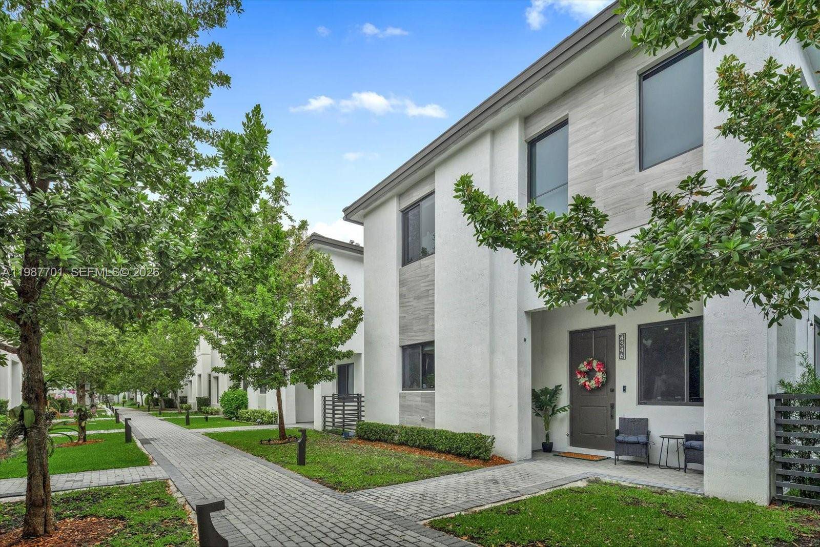 4346 NW 81st AveDoral - picture
