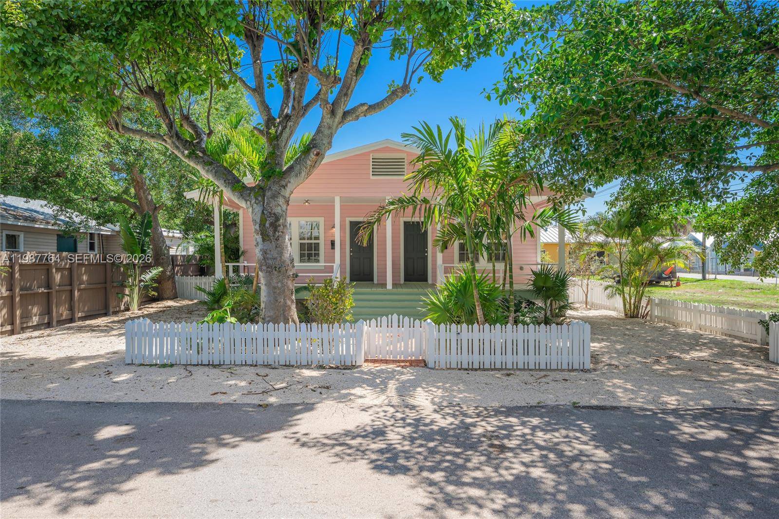 3826 Oak AveMiami - Duplex/Tri/Quad-Annual,Multi Family condo unit 3826 - picture