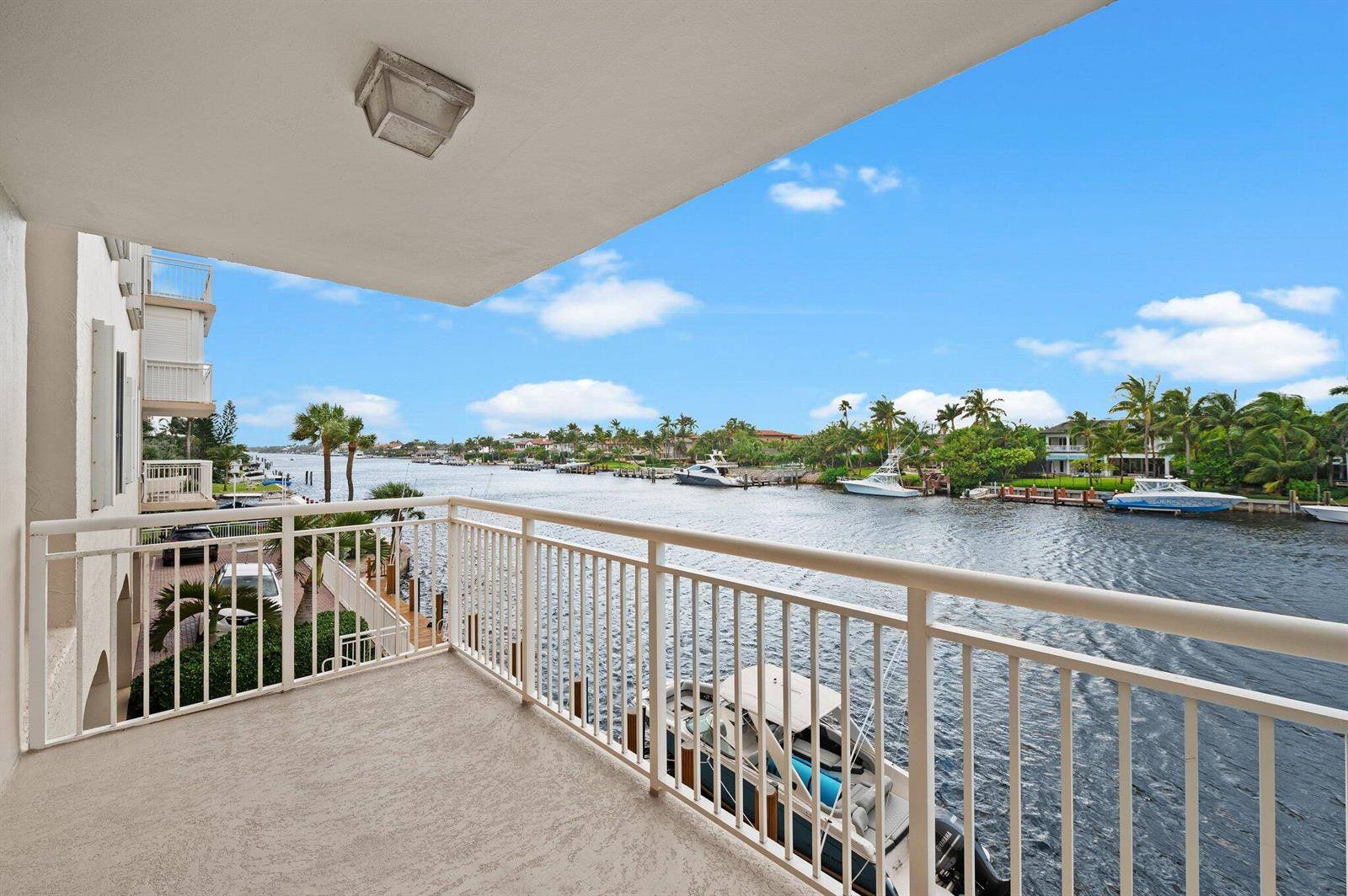 1050 Hillsboro MileHillsboro Beach - HILLSBORO LE BARON CONDO A condo unit Unit 203w - picture