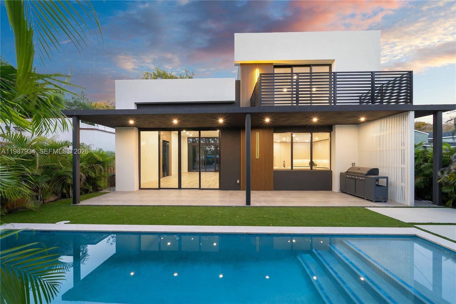 536 NW 48th STMiami - picture