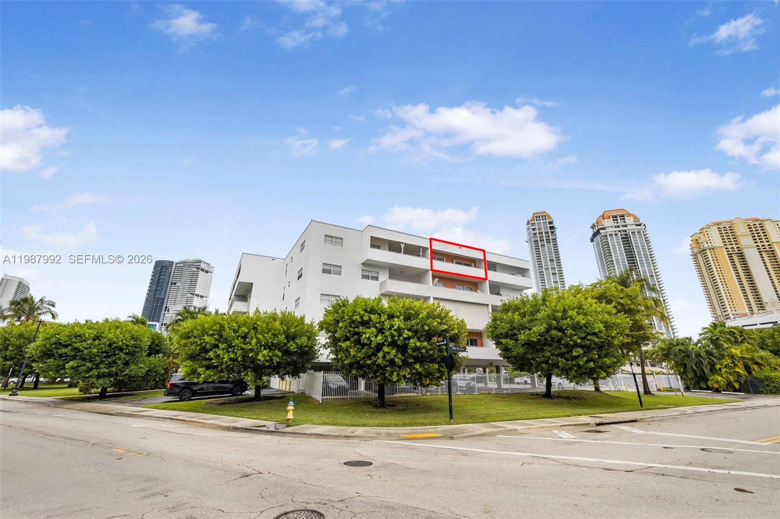 18001 N Bay RdSunny Isles Beach - Condo/Co-Op/Annual,Condo condo unit 505 - picture