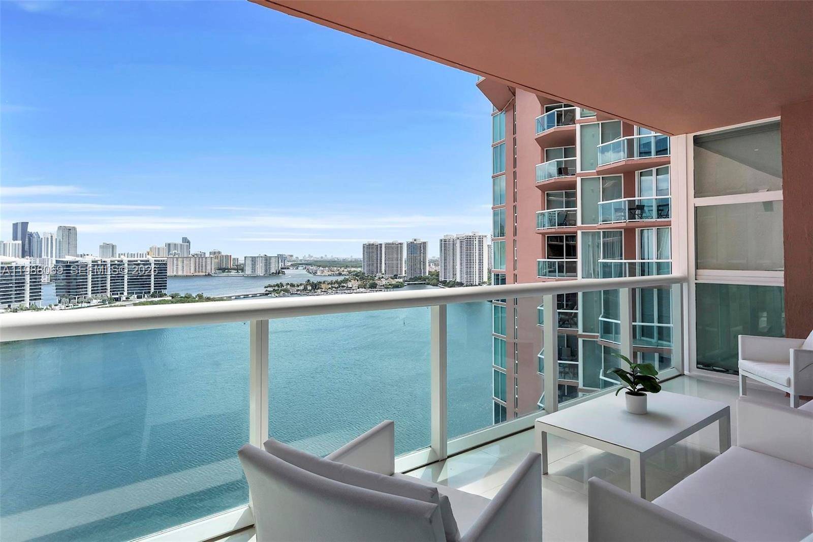 3370 HIDDEN BAY DRAventura - 100 HIDDEN BAY CONDO condo unit 2210 - picture