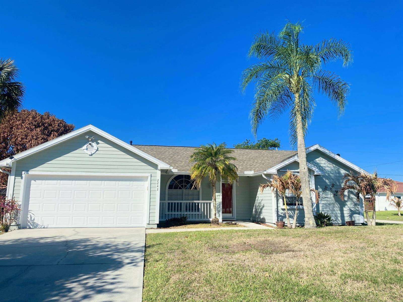 2242 SW NatemaPort St. Lucie - picture