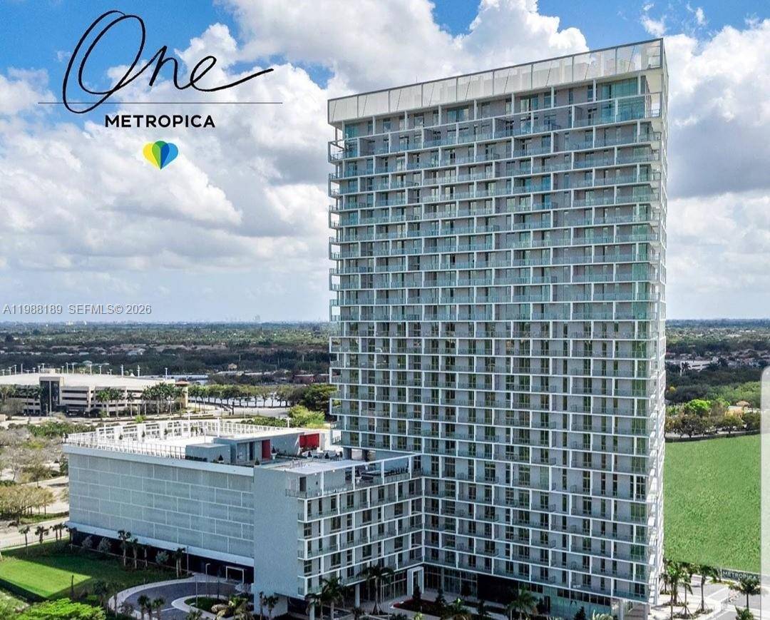 2000 Metropica WaySunrise - METROPICA NORTH TOWER ONE,METROPICA condo unit 201 - picture