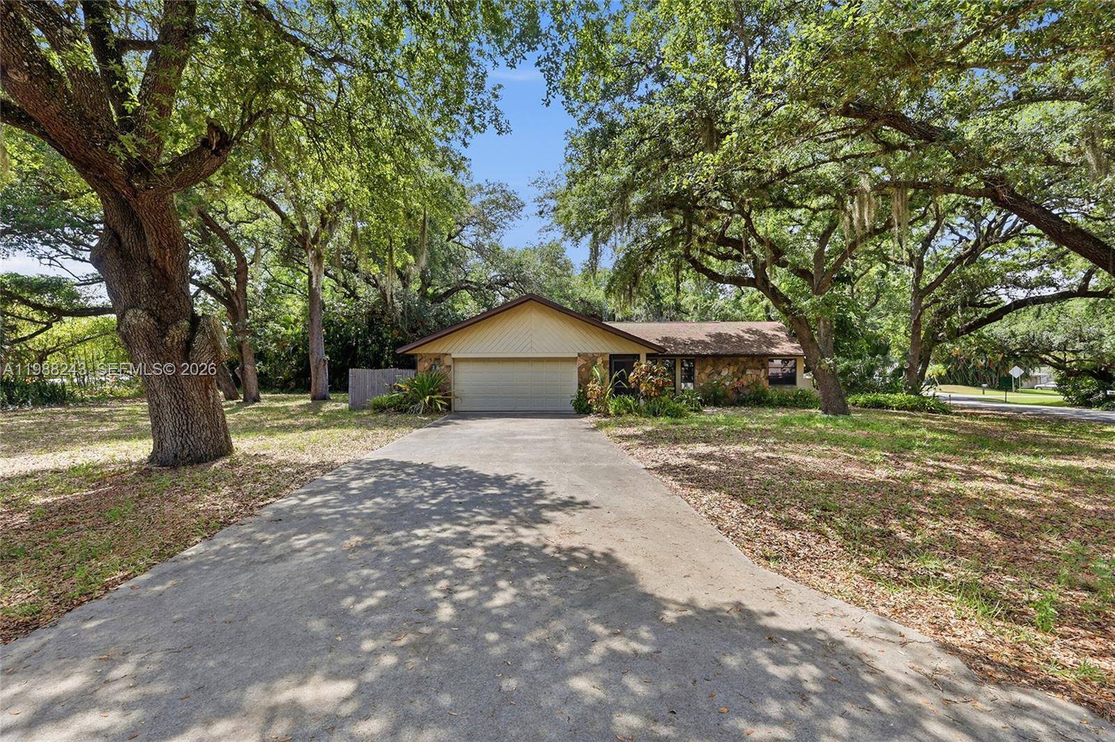 1625 Sunkist WayFort Myers - picture