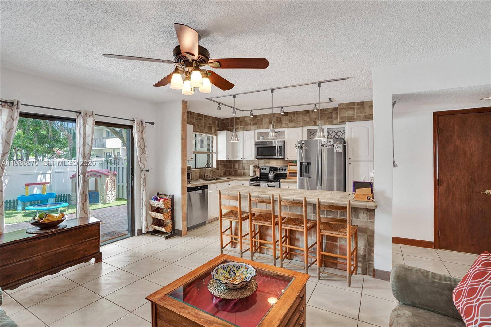 16465 NE 26th AveNorth Miami Beach - Townhouse condo unit 18 - picture