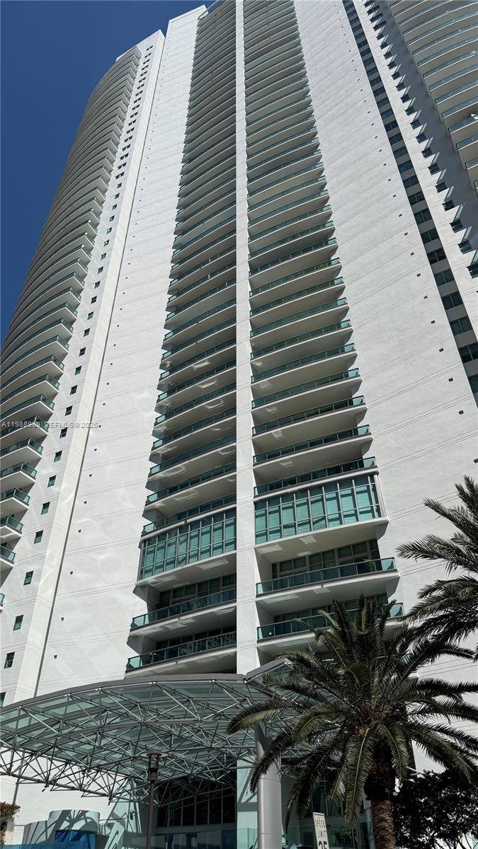 1331 Brickell Bay DrMiami - Condo/Co-Op/Annual,Apartment condo unit 3203 - picture