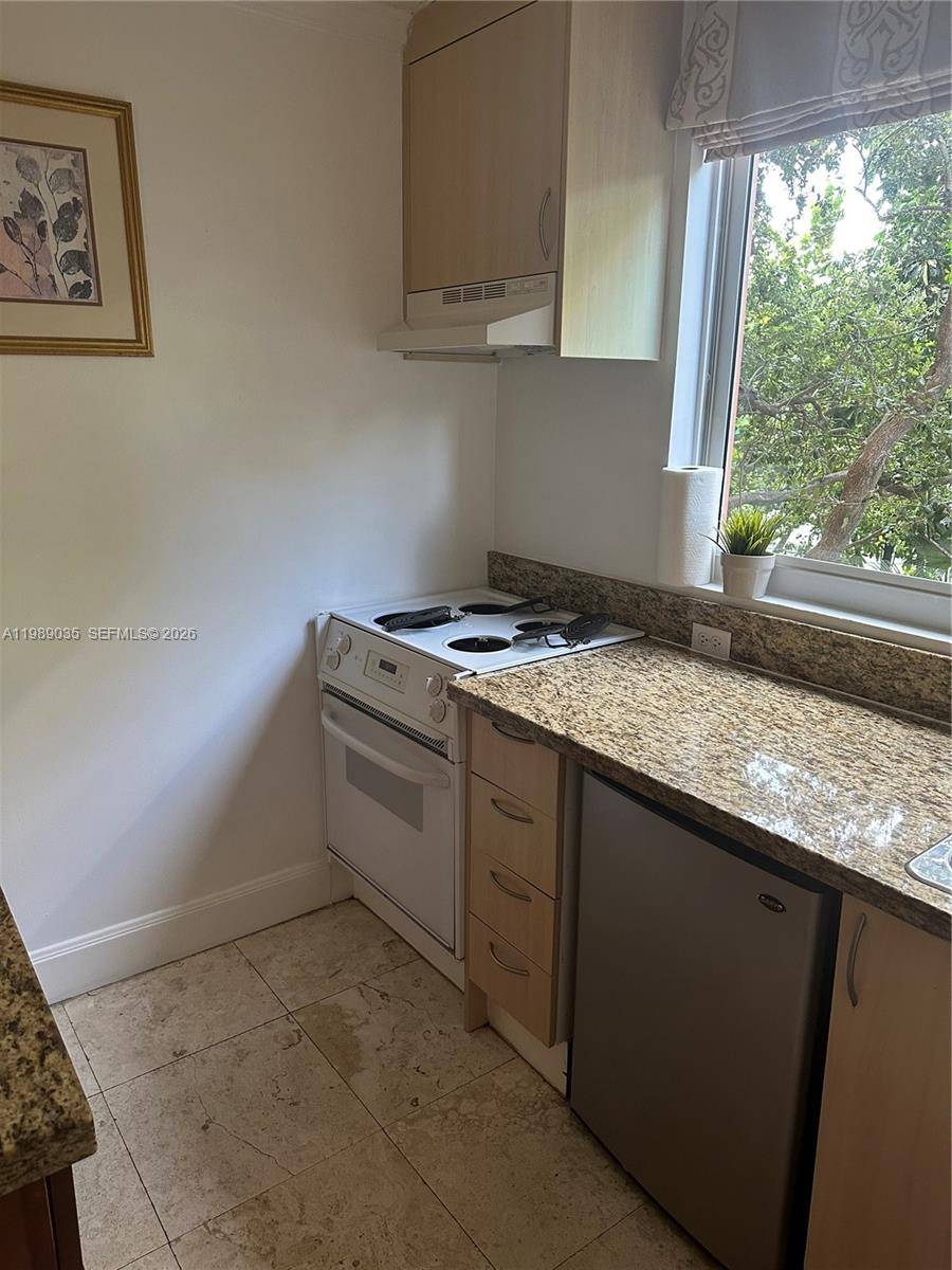 2951 S Bayshore DrMiami - Condo/Co-Op/Annual,Condo condo unit 417 - picture