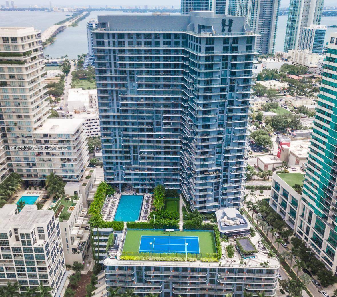 121 NE 34th StMiami - Condo 1-4 Stories,Condo condo unit 2115 - picture