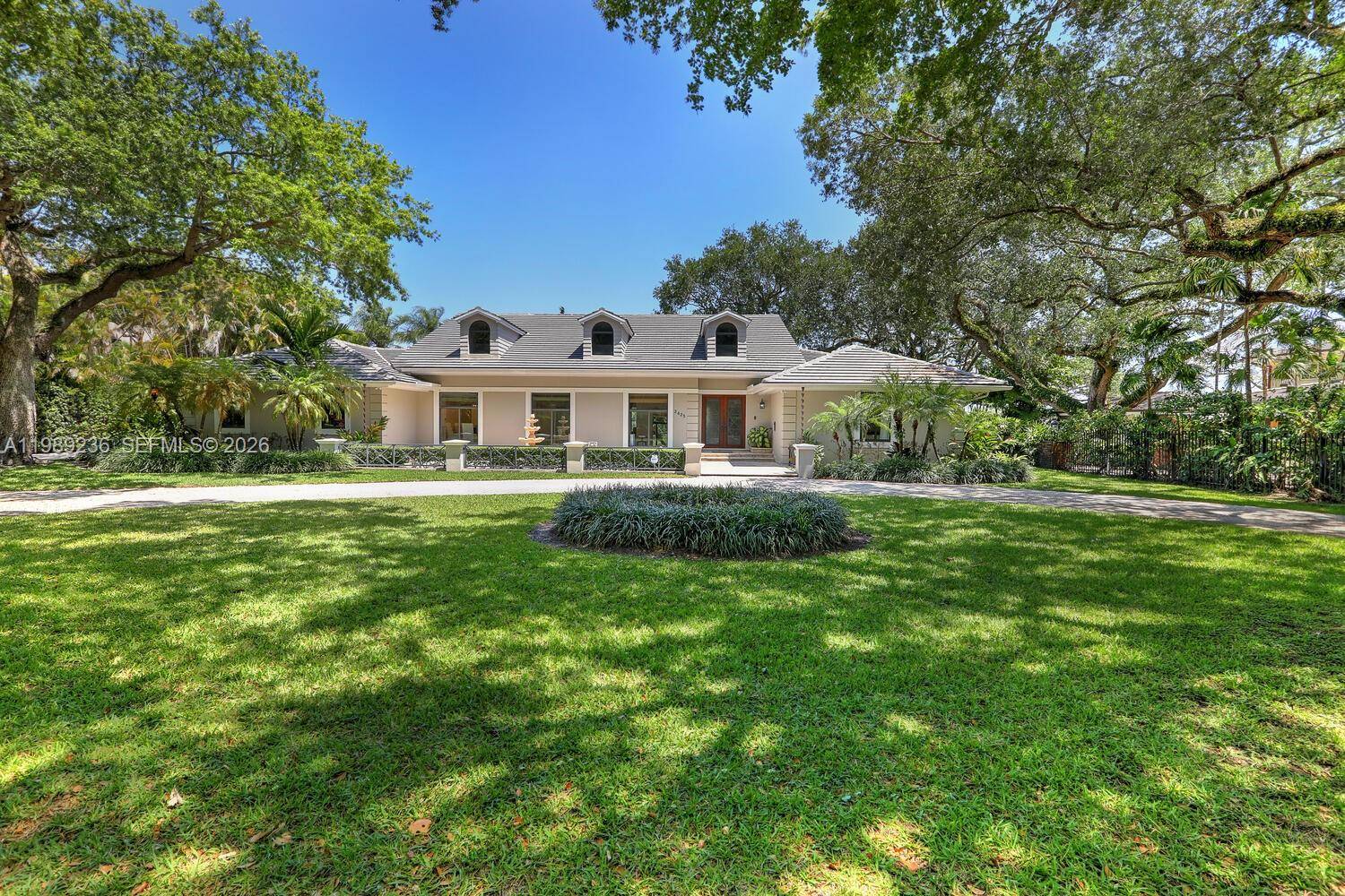 3425 Alhambra CirCoral Gables - picture