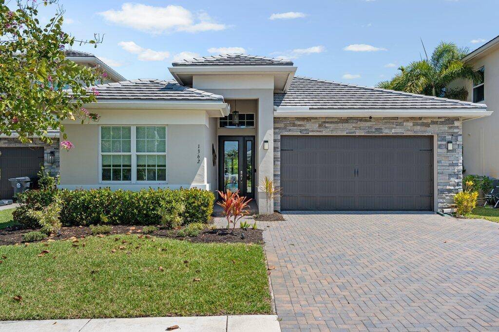 1362 HarvesterLoxahatchee - picture