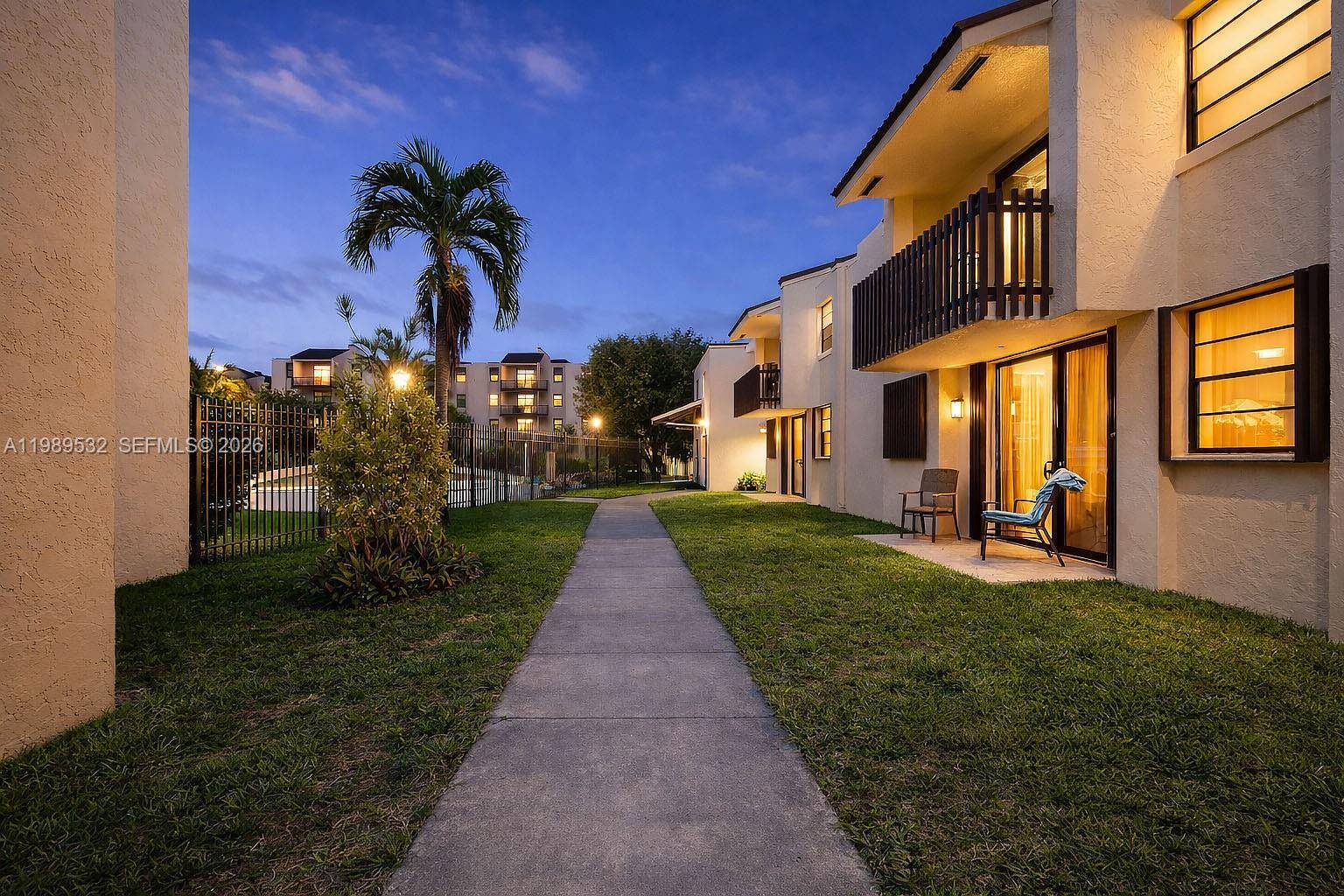 3581 SW 117th AveMiami - WESTBIRD VILLAGE CONDO condo unit 5-308 - picture