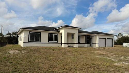 1715 McArthur AveLehigh Acres - picture