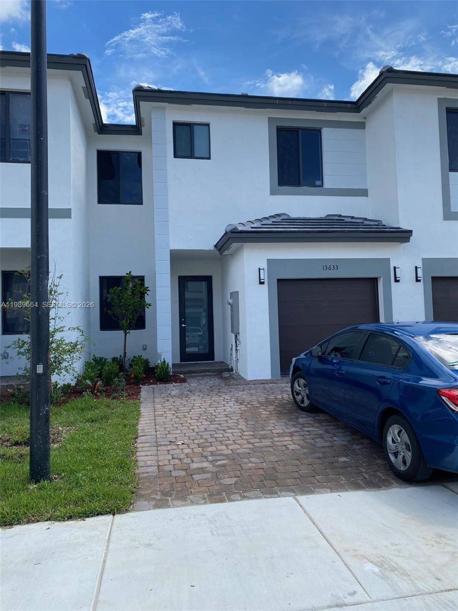13633 SW 157th PlMiami - picture