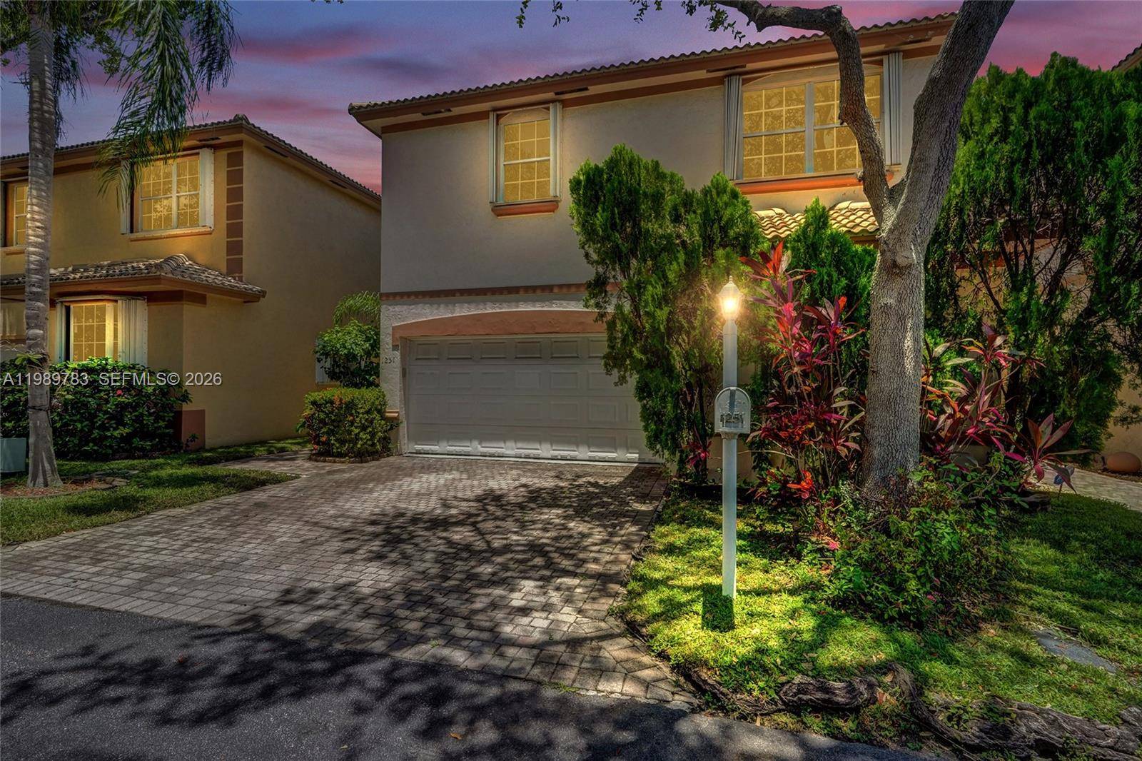1251 Hayes StHollywood - picture